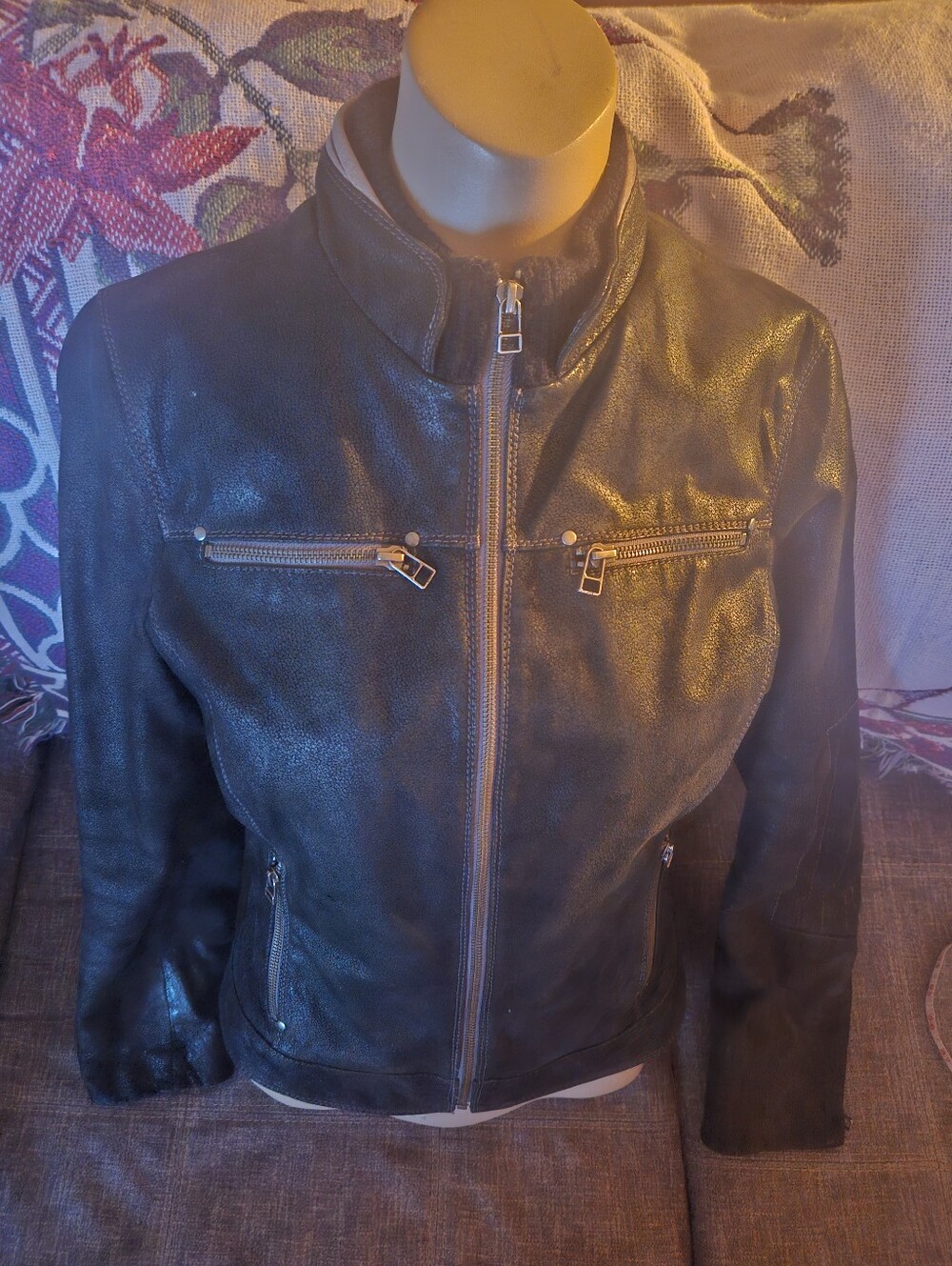 Women's Vintage Black Textured Leather Cafe Racer Moto Jacket. XS. 18ptp